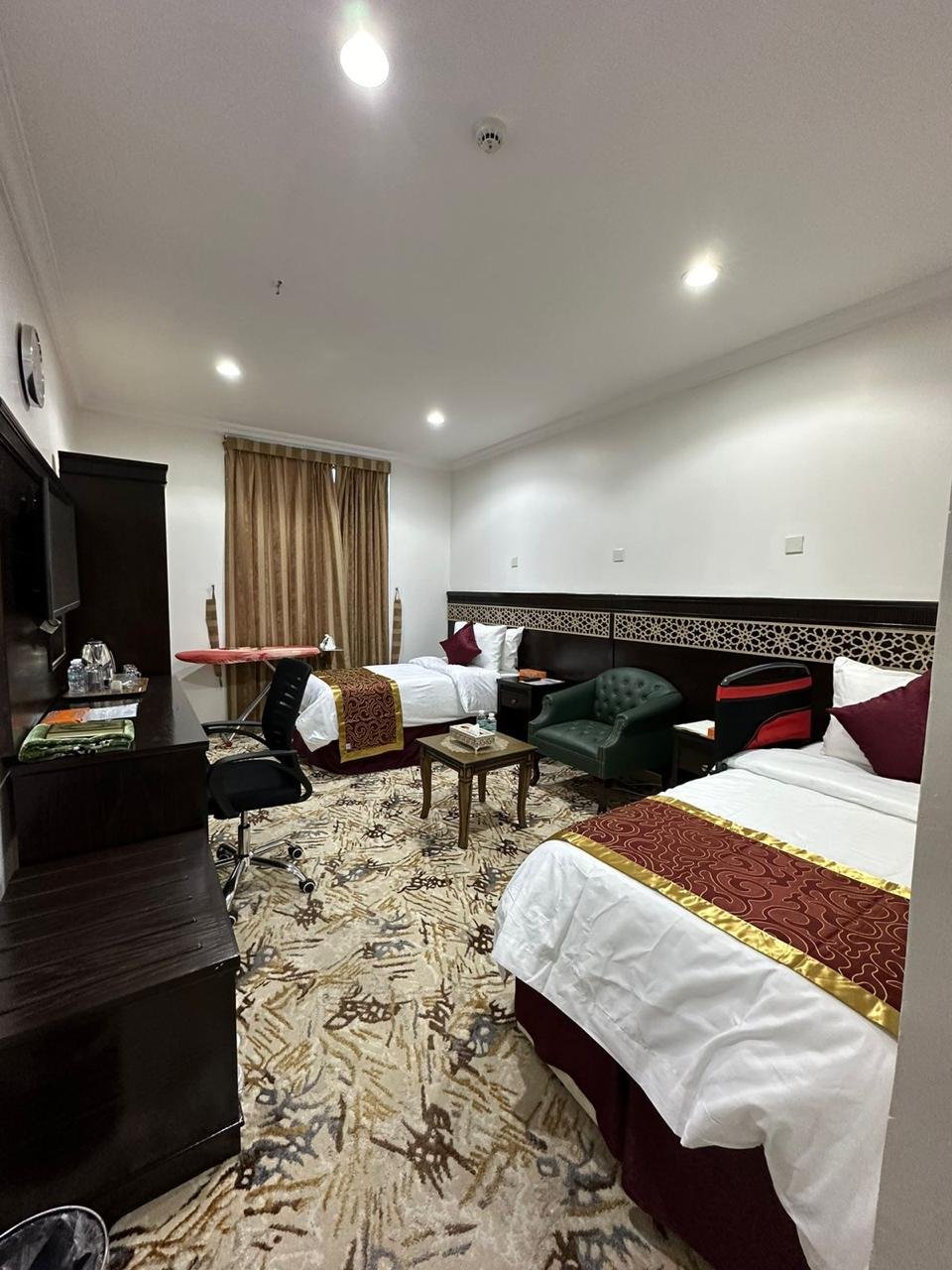 Representative hotel accommodation for the Economy Umrah package category