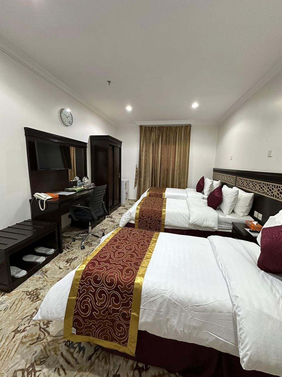 Representative hotel accommodation for the Economy Umrah package category